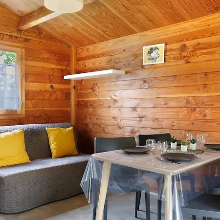 Camping Confort 2 Saint-Gervais (Vendee)
